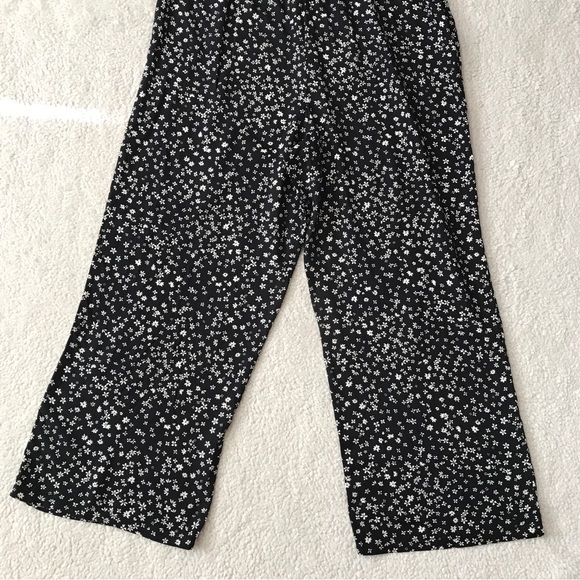 Arizona Jean Co Floral Jumpsuit Puff Sleeve 100% Rayon Pit to Pit 16.5” Size S - Picture 13 of 14